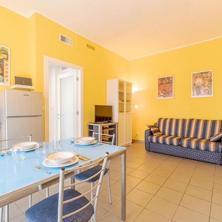 Asti Comentina Railway Functional Flat Extérieur photo